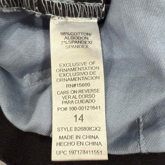 Democracy Petite "Ab"solution Skyrise Patch Pocket Straight Leg Slit Hem Trouser - Picture 6 of 6